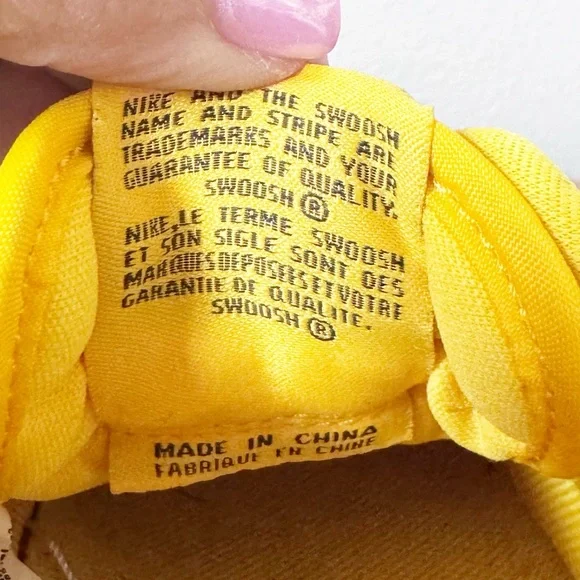 Nike AF1 Statement Game Amarillo Yellow and Black - Picture 13 of 14